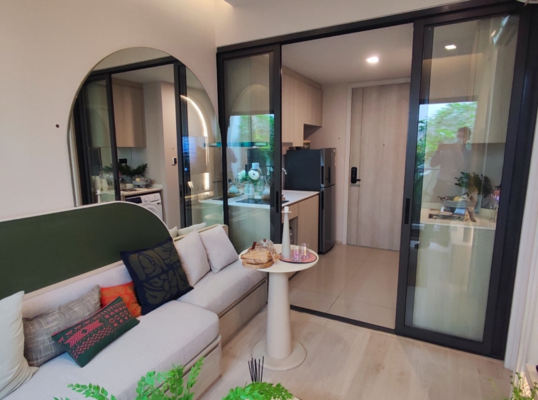 The Reference Sathorn Wongwian yai (1 Bed)